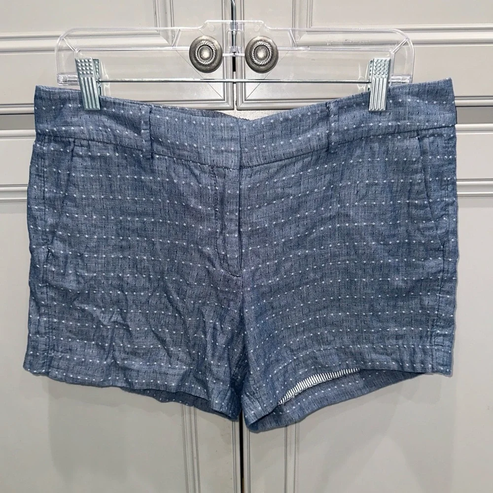 Ann Taylor Factory Blue Chambray Dotted shorts size 6